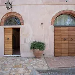 Gorgona Apartment